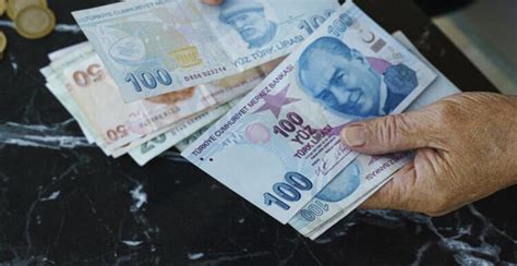 A­K­P­­d­e­n­ ­f­l­a­ş­ ­a­ç­ı­k­l­a­m­a­:­ ­E­Y­T­­l­i­l­e­r­ ­i­l­k­ ­e­m­e­k­l­i­ ­m­a­a­ş­ı­n­ı­ ­M­a­r­t­ ­a­y­ı­n­d­a­ ­a­l­a­c­a­k­